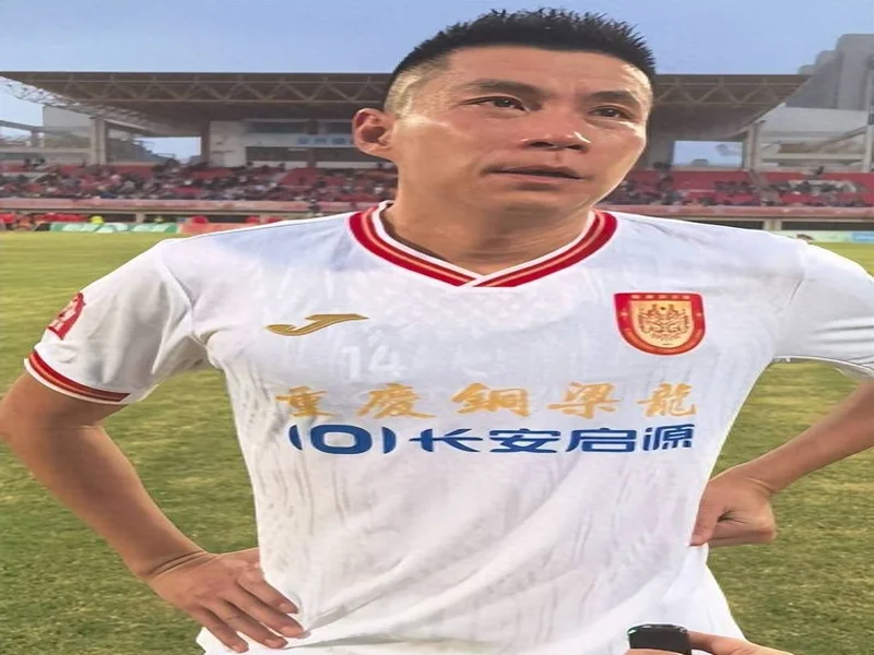 黄希扬:若不影响中超备战也有时间的话,还是想踢一踢“渝超”